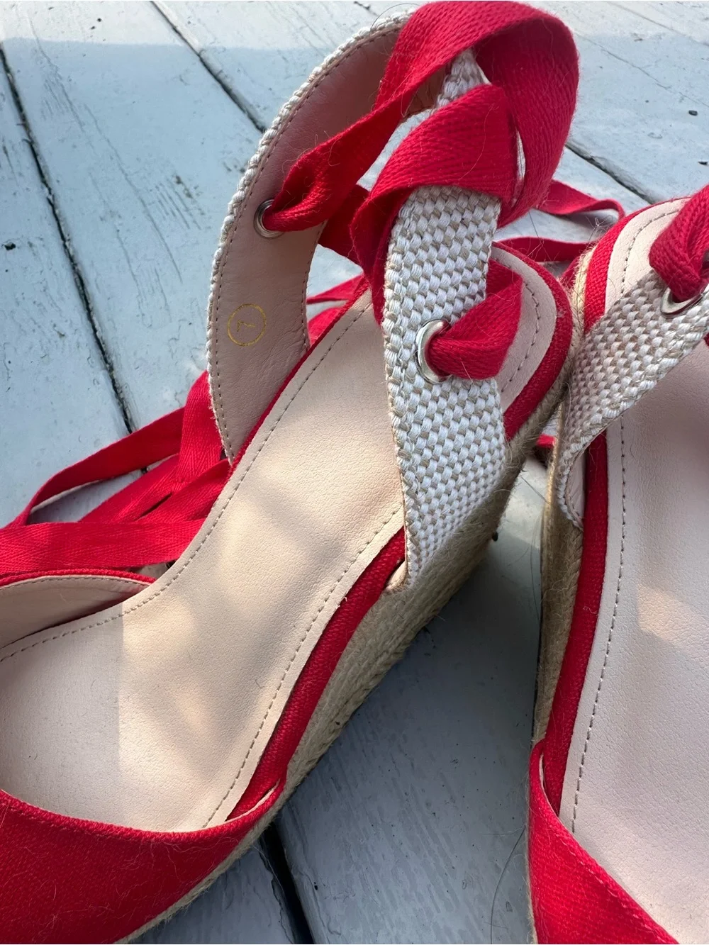 N/A chic red